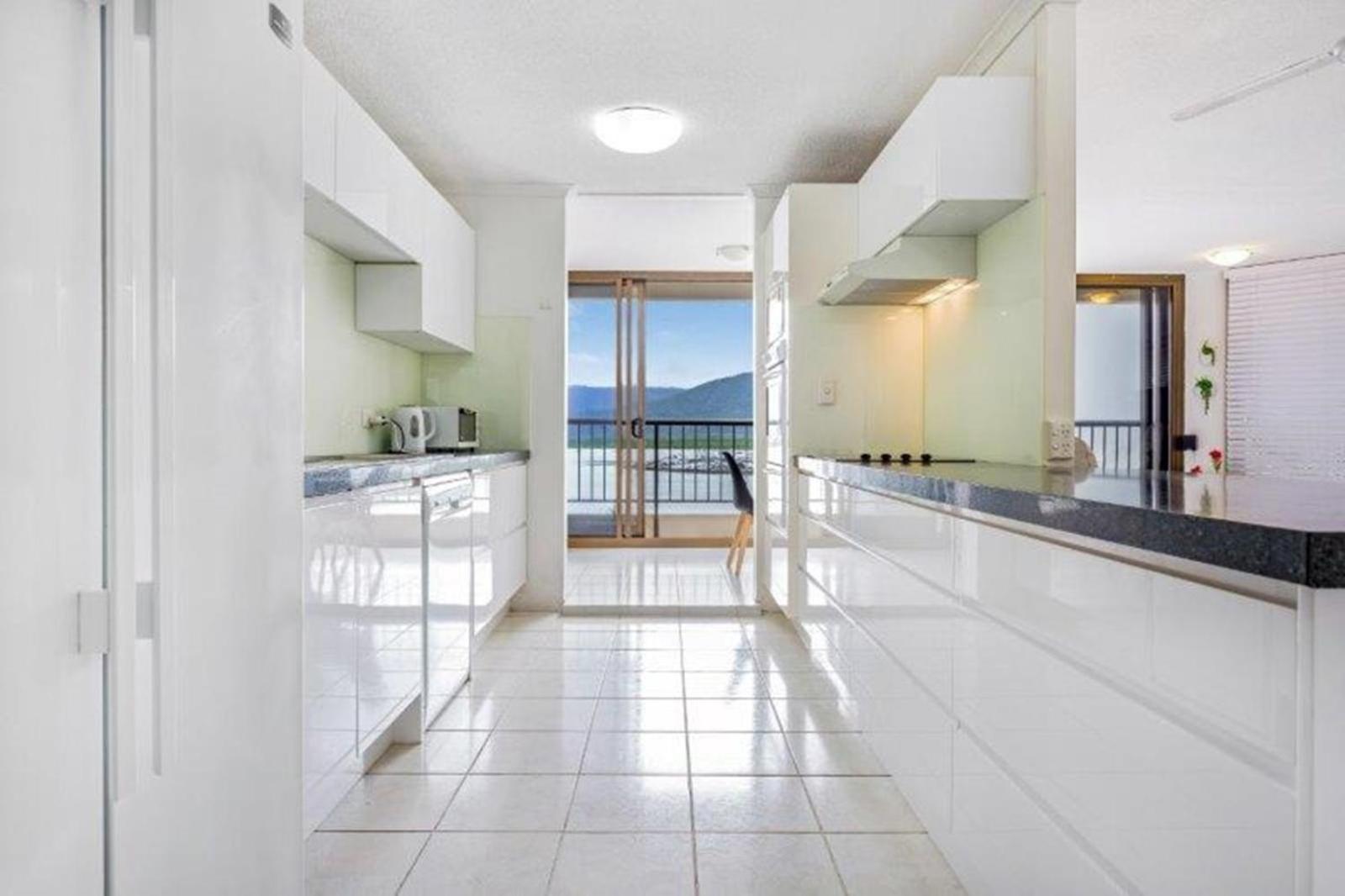 Cairns Ocean View Apartment In Aquarius Bagian luar foto
